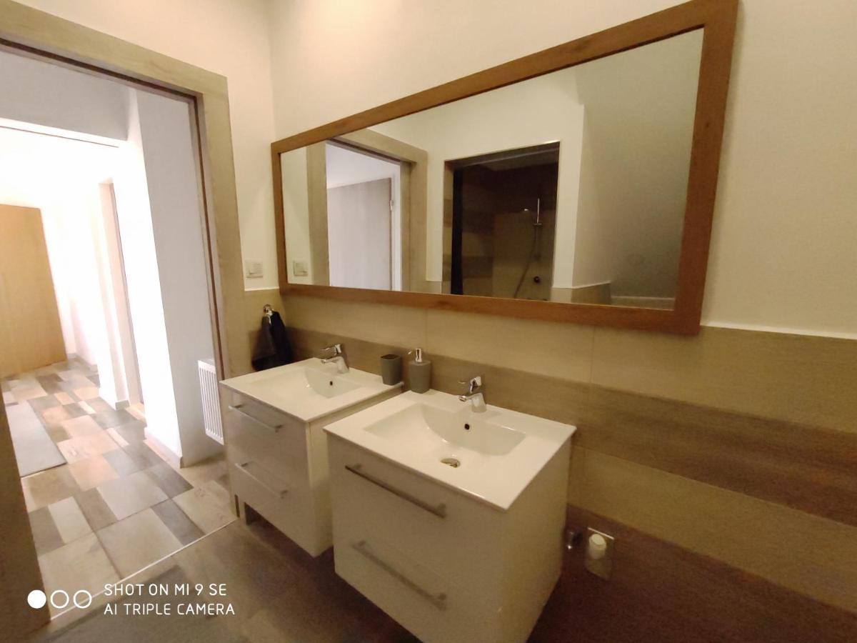 Apartmany Opolany Buitenkant foto