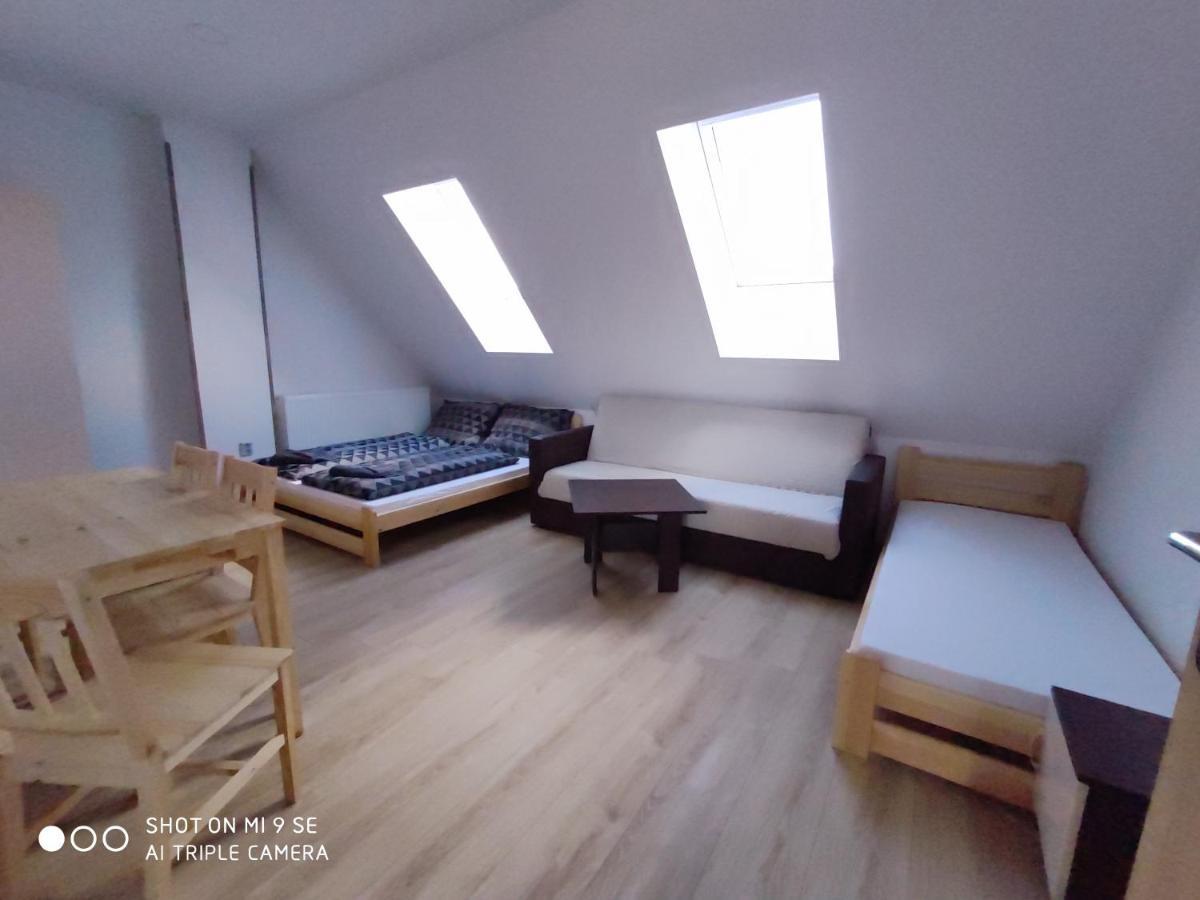 Apartmany Opolany Buitenkant foto