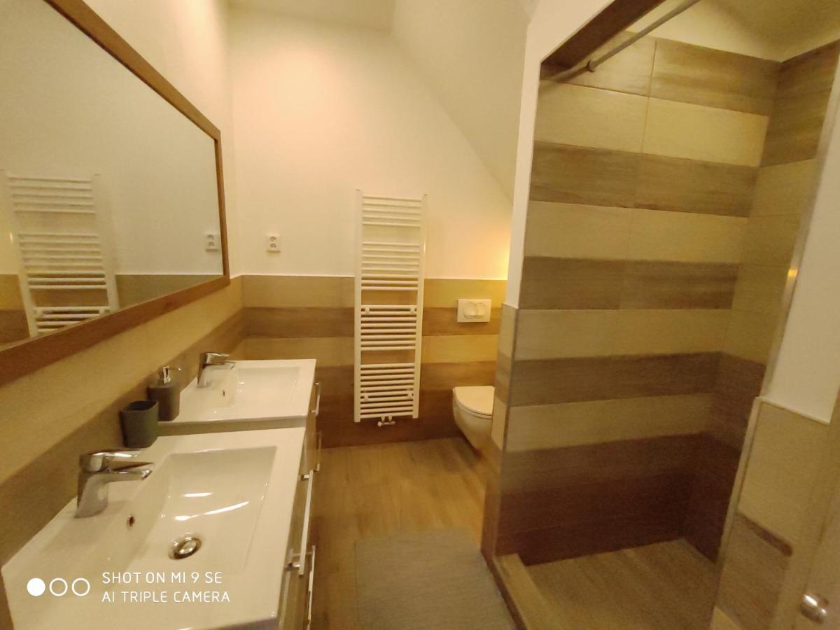 Apartmany Opolany Buitenkant foto