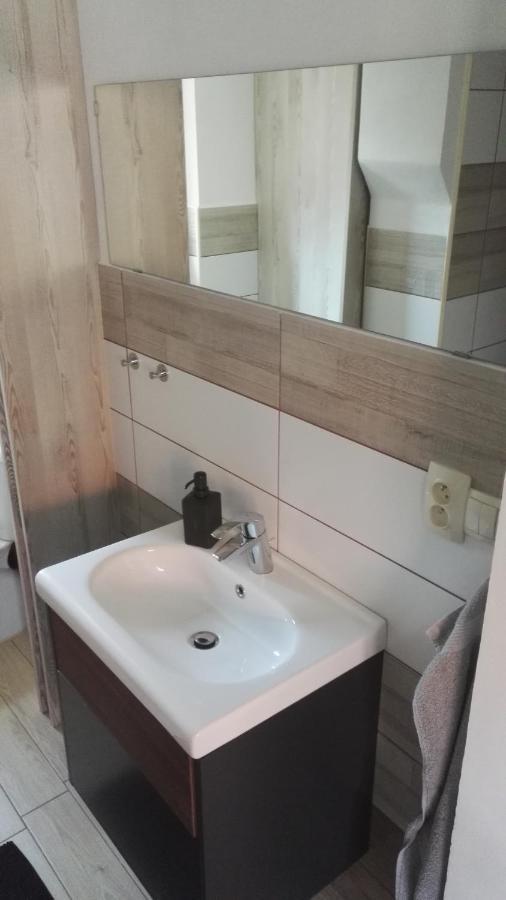 Apartmany Opolany Buitenkant foto