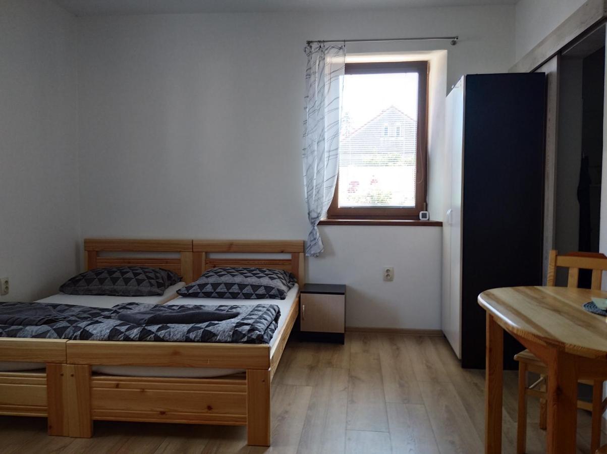 Apartmany Opolany Buitenkant foto