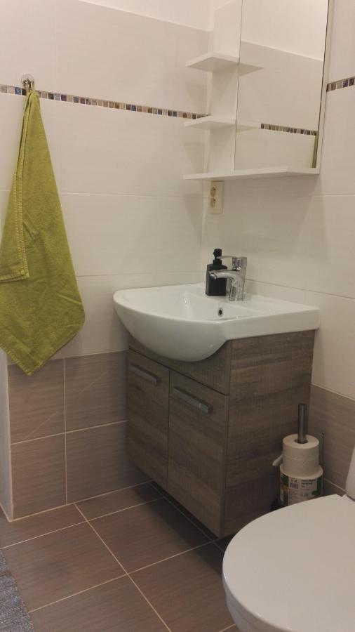Apartmany Opolany Buitenkant foto
